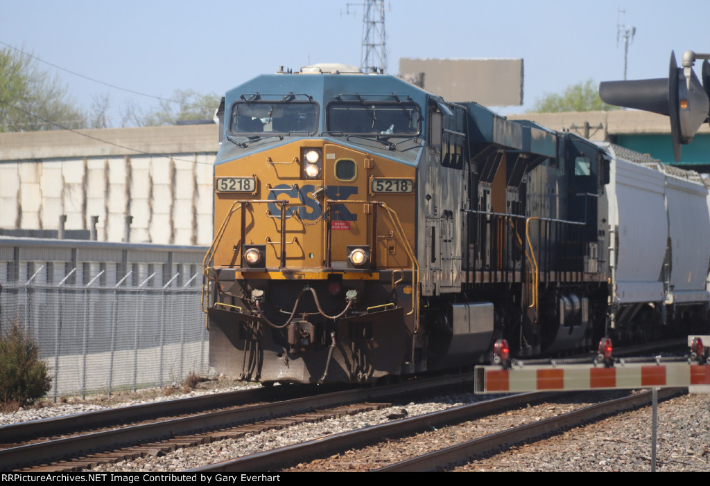 CSX ES44DC #5218